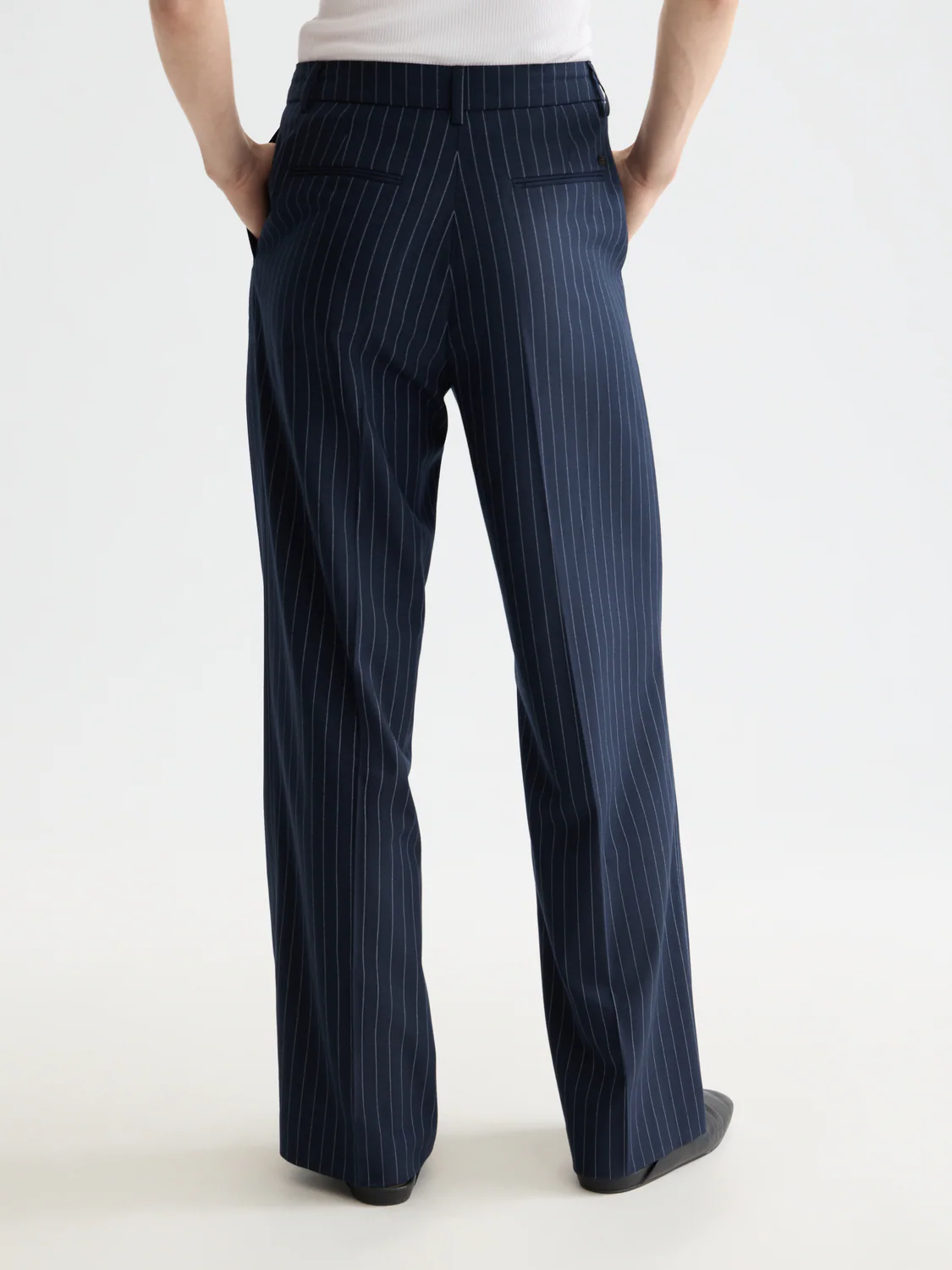 Essentials EDIE PANT - Image 4