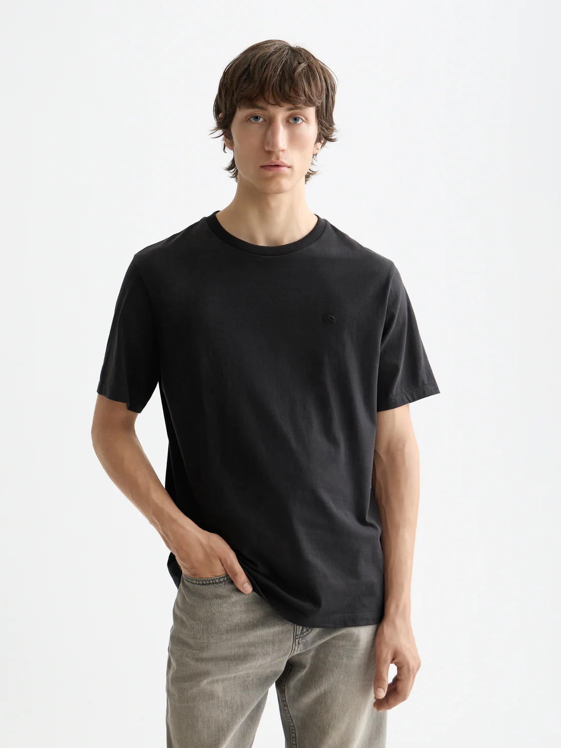 ESSENTIALS LOGO T-SHIRT - Image 8