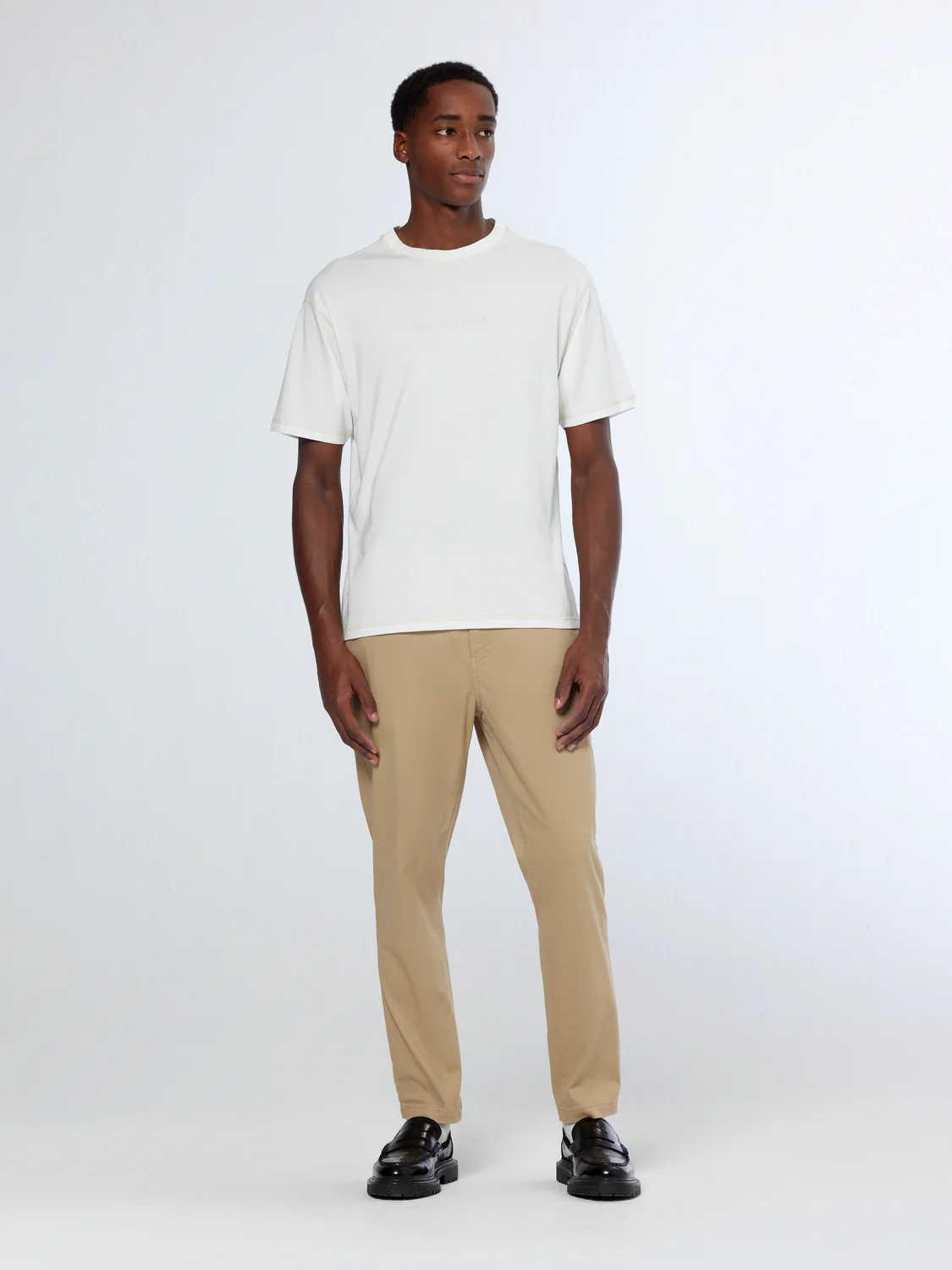 Essentials LOGO FRONT CHEST T-SHIRT - Image 15