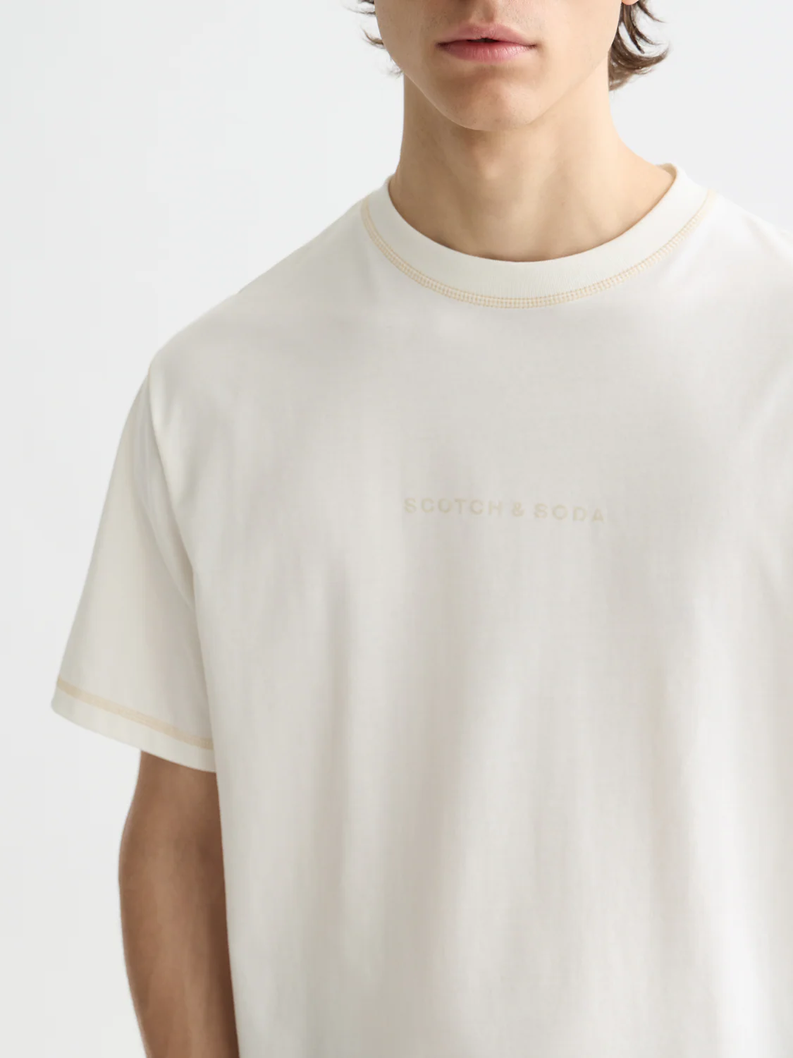 Essentials LOGO FRONT CHEST T-SHIRT - Image 9