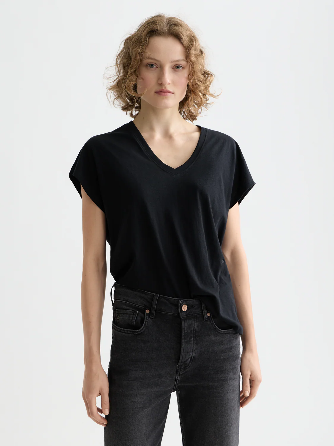 Essentials V-neck t-shirt - Image 12
