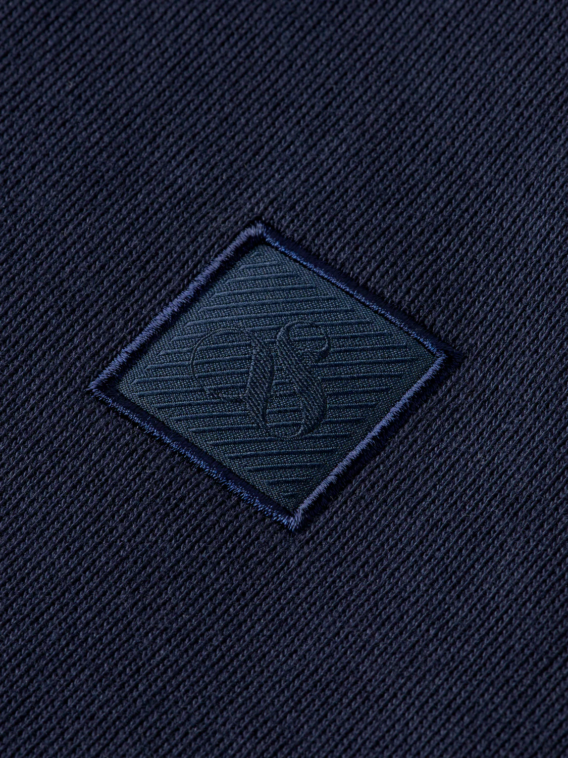 Boys Essentials Regular logo badge crewneck sweatshirt - Image 6