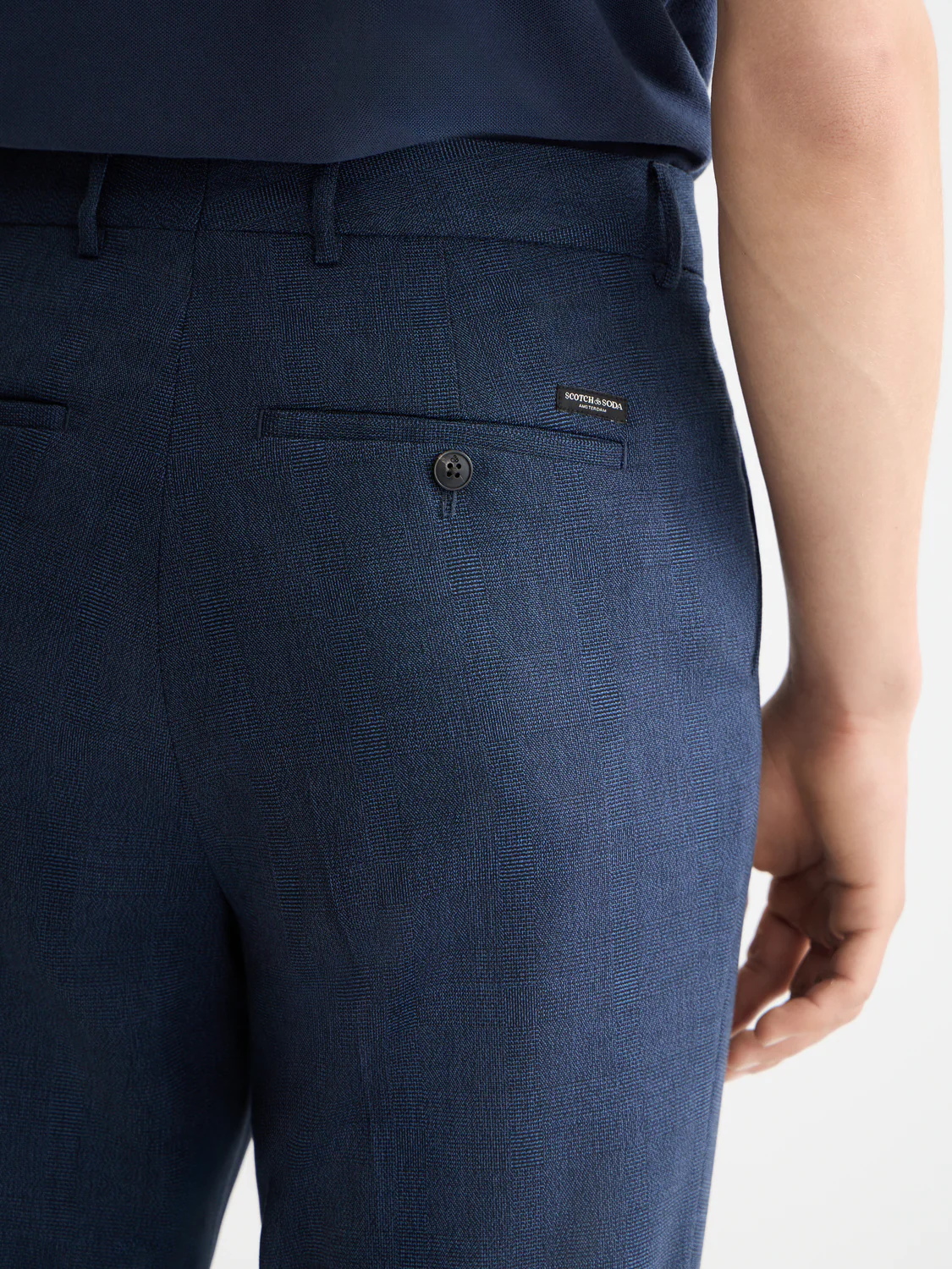 Irving yarn-dyed slim tapered tailored chino - Image 3