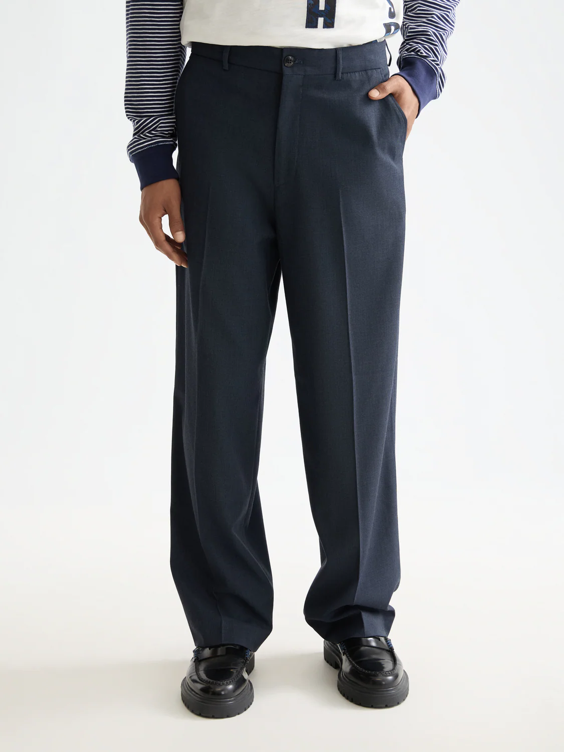 Yarn-dyed cool wool-blend baggy fit chino - Image 2