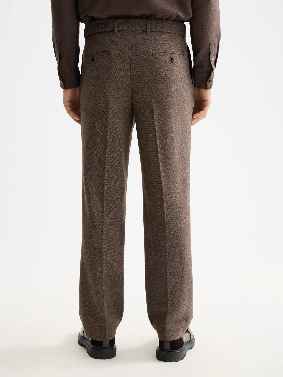 Yarn-dyed wool blend relaxed straight pleated chino - Image 4