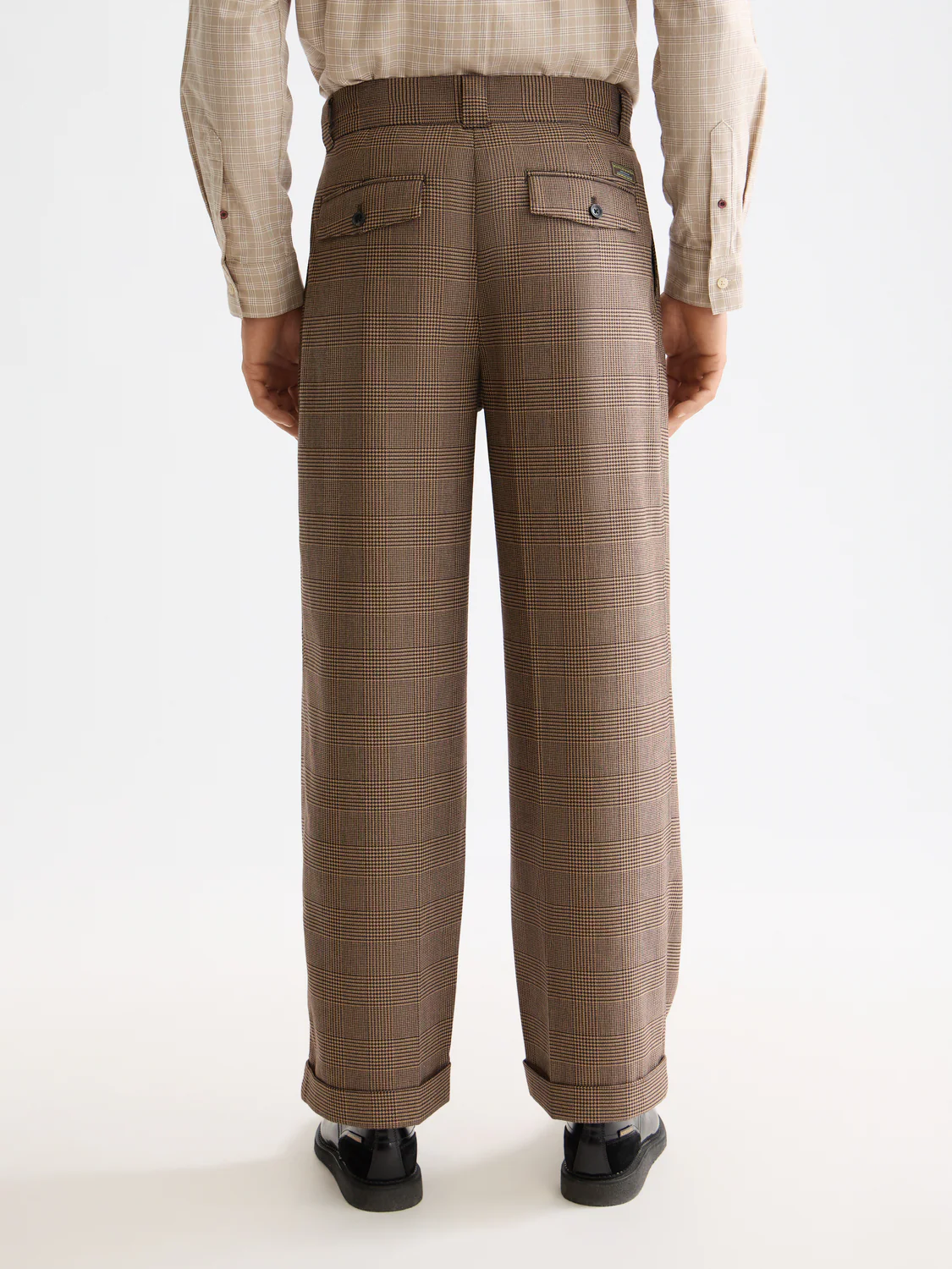 Checkered wool-blend pleated baggy chino - Image 4