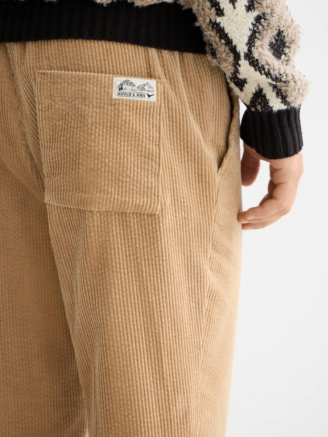 Fave Cotton corduroy loose tapered jogger - Image 10