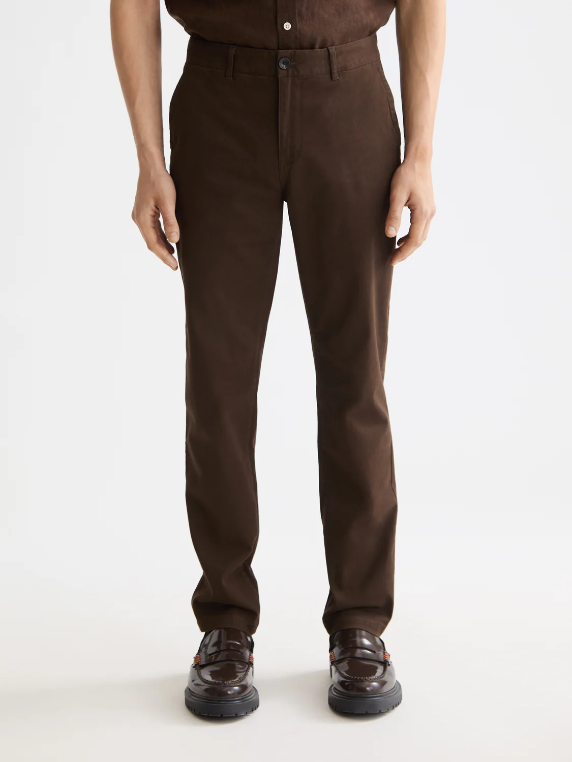 Seasonal Essentials Stuart Slim chino - Image 16