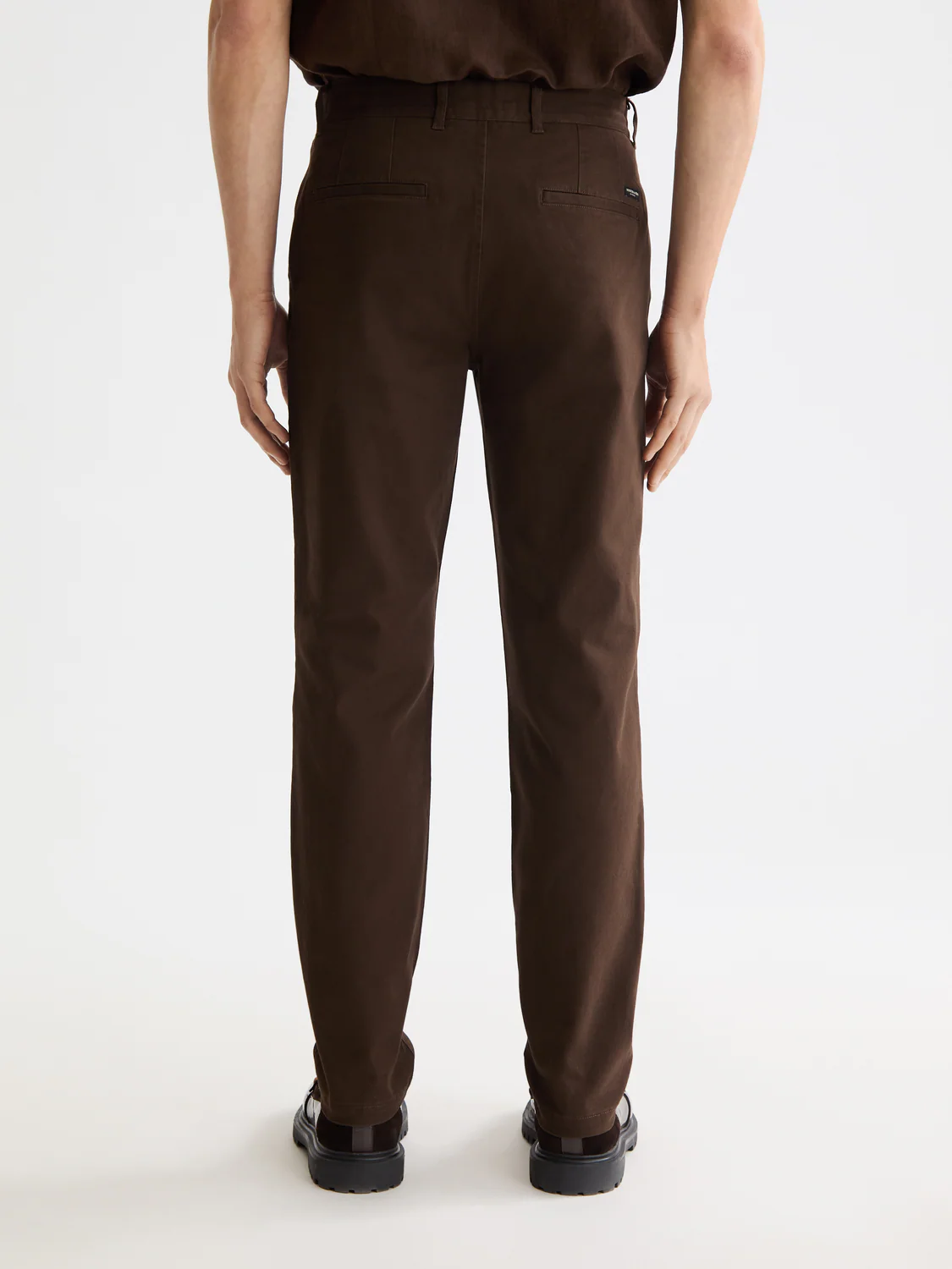 Seasonal Essentials Stuart Slim chino - Image 18