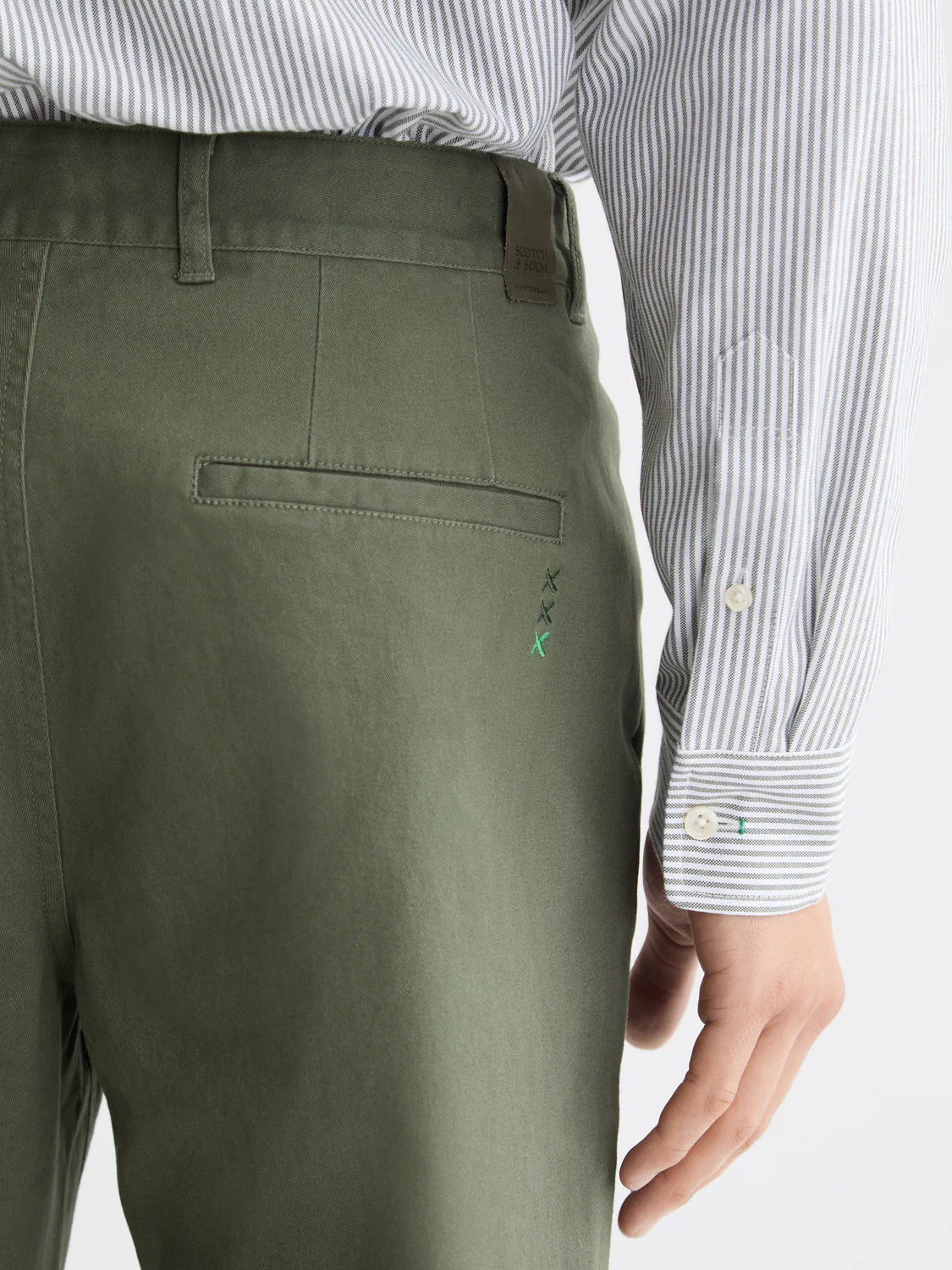 Seasonal Essentials Drift tapered chino - Image 4