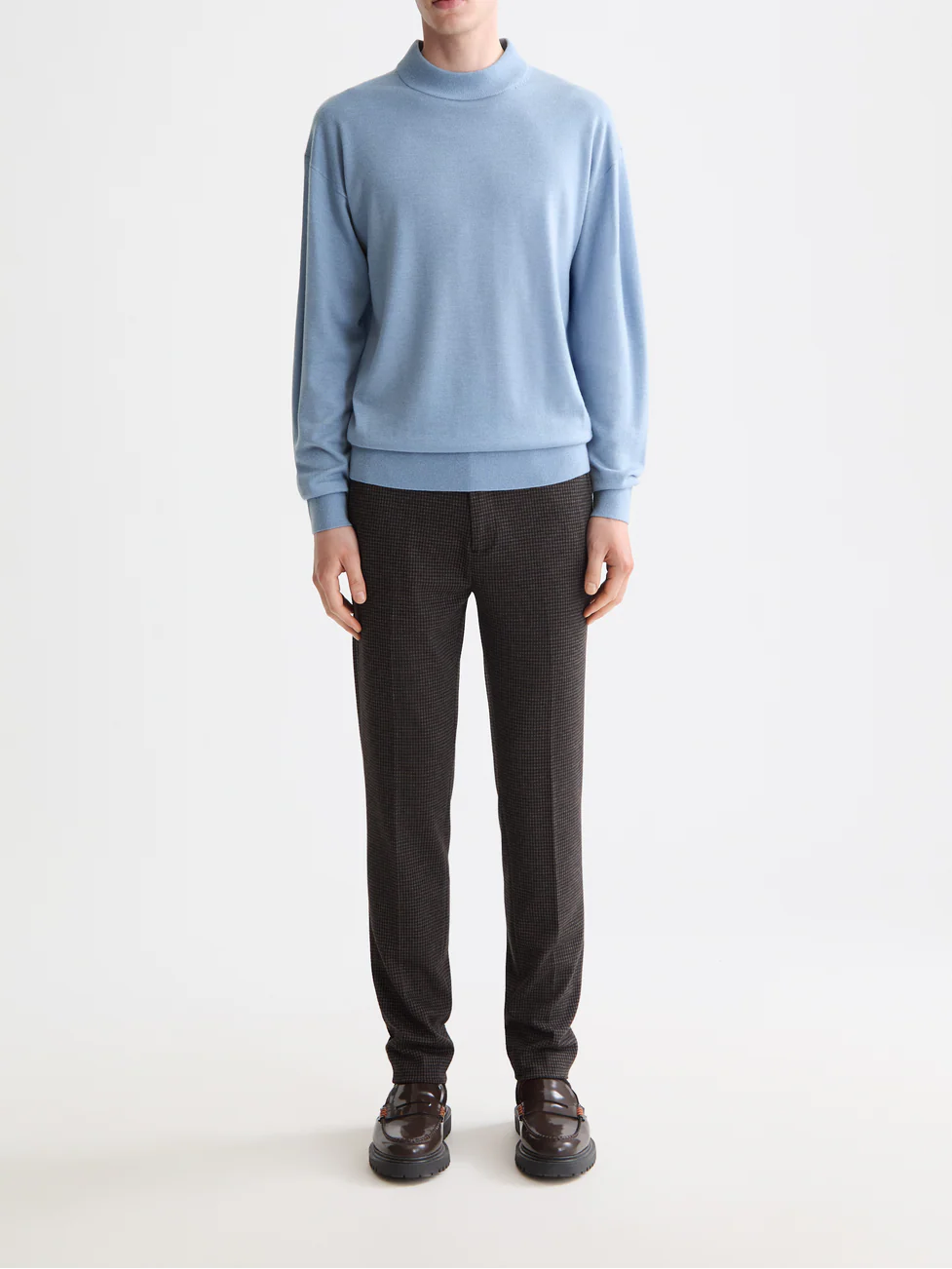Seasonal Essentials Mott Chinos