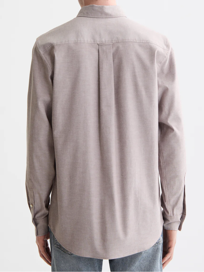 Seasonal Essentials oxford shirt - Image 11