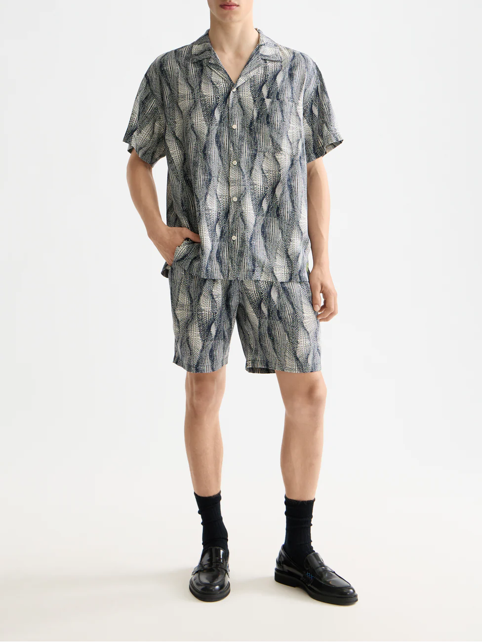 Printed short sleeve shirt - Image 2