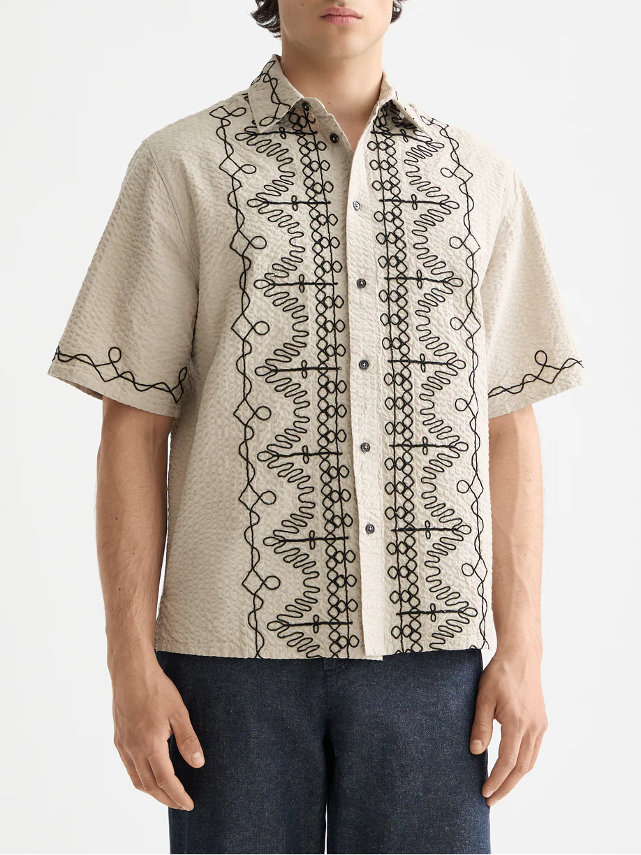 Embroidered short sleeve shirt
