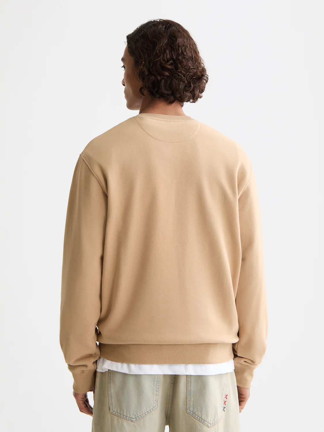 Seasonal Essentials Regular logo sweatshirt - Image 38