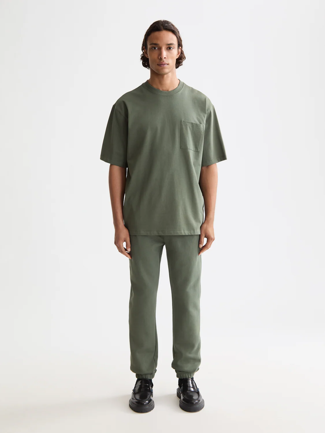 Seasonal Essentials 3 crosses pocket t-shirt - Image 13