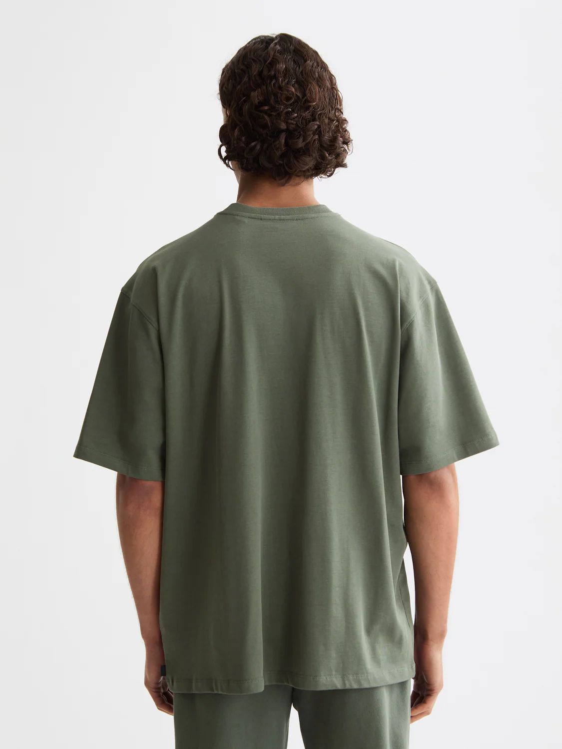 Seasonal Essentials 3 crosses pocket t-shirt - Image 14