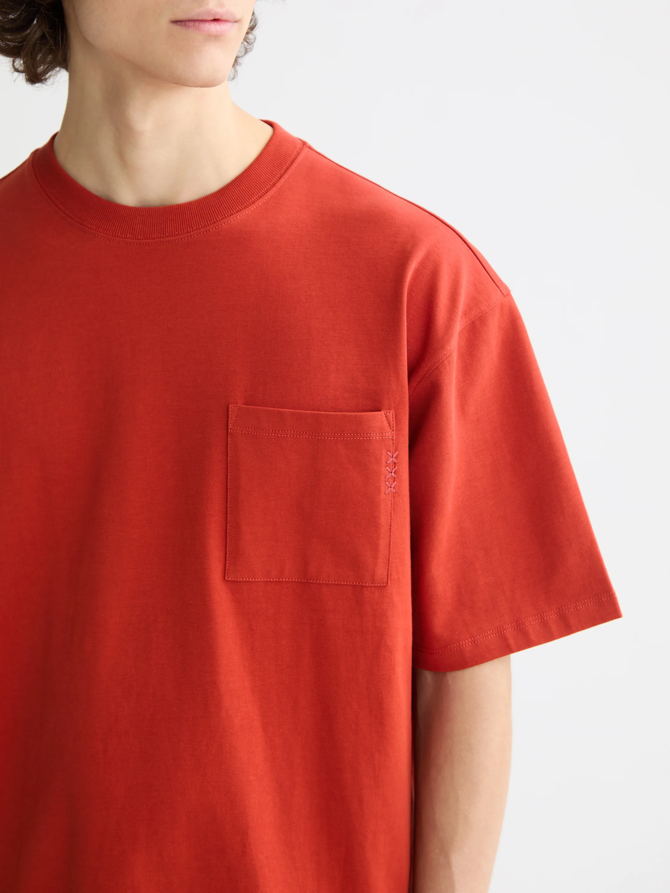 Seasonal Essentials 3 crosses pocket t-shirt - Image 3