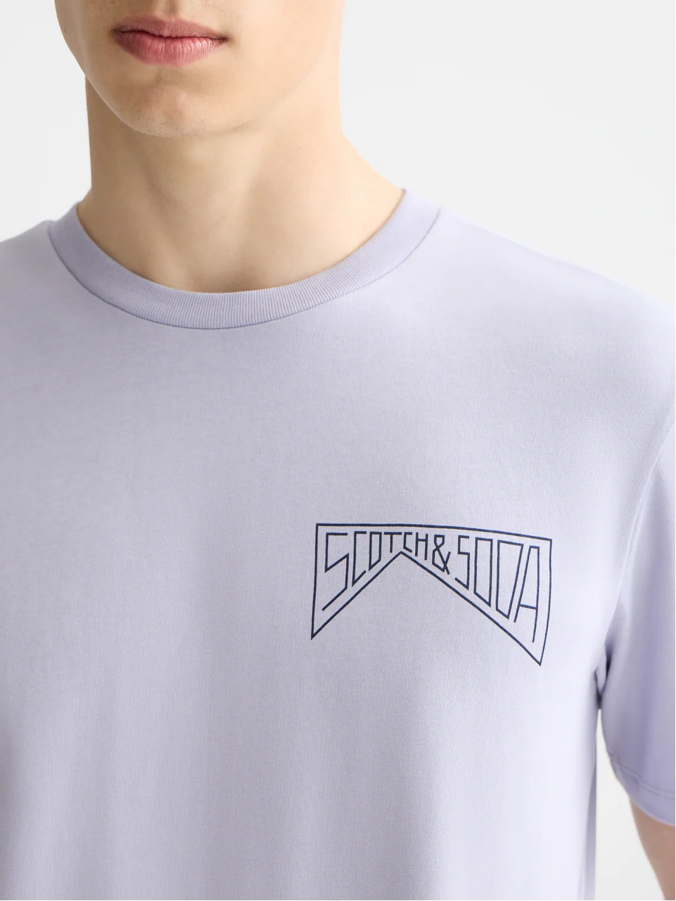 Regular Logo T-shirt - Image 10