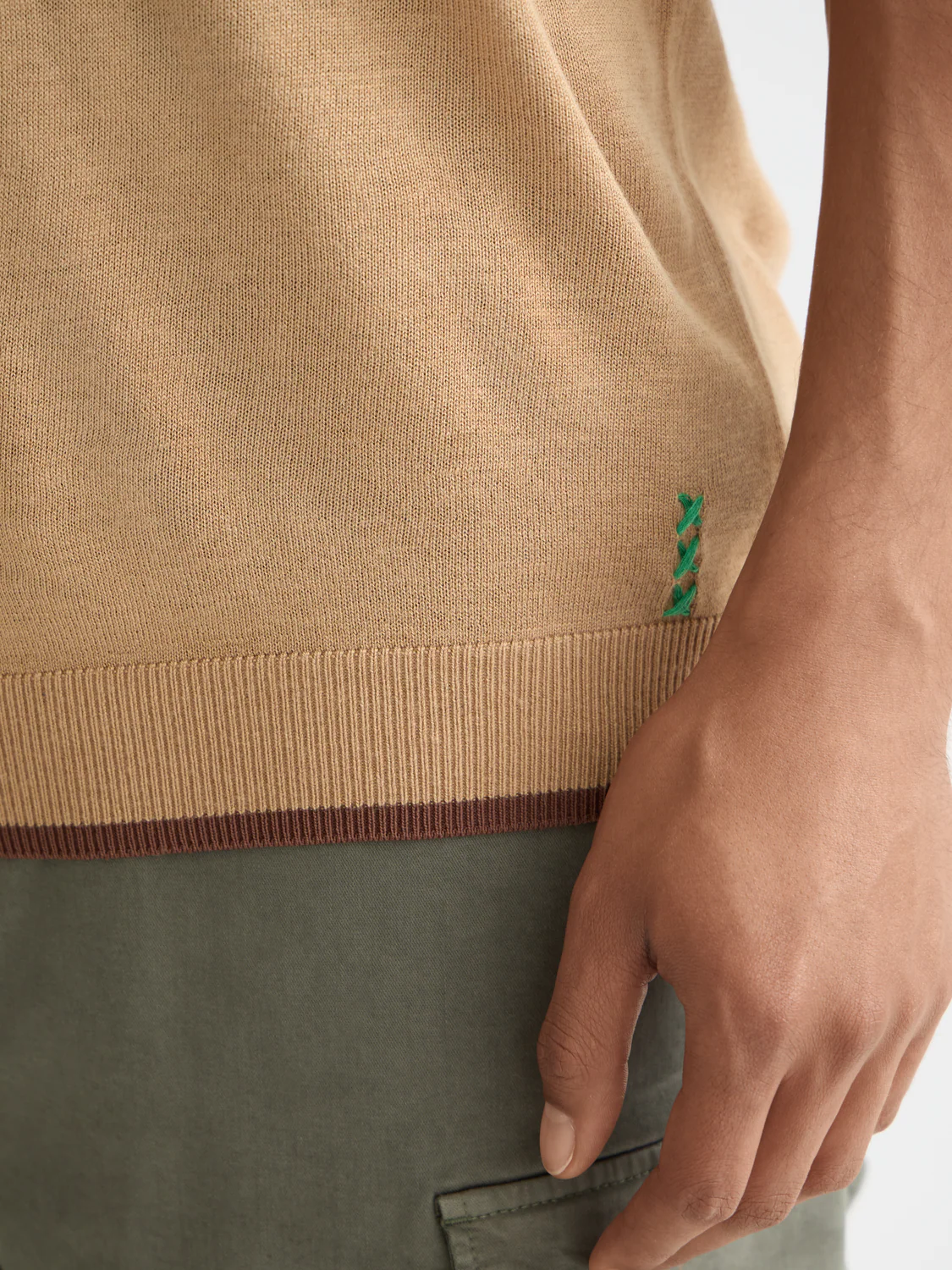 Knitted relaxed T-shirt - Image 10