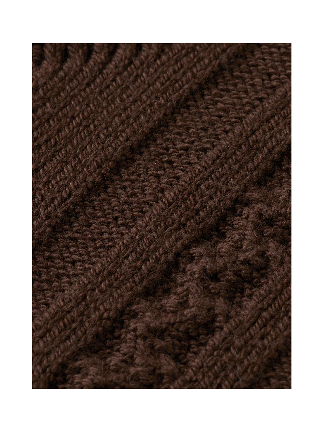V-Neck chunky cable loose pullover - Image 14