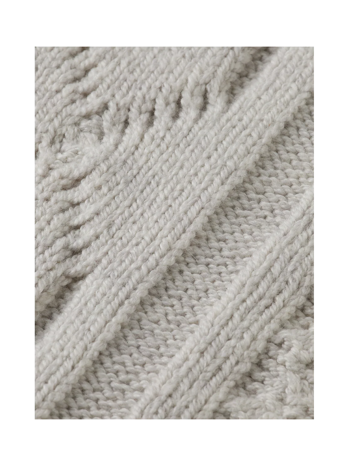 V-Neck chunky cable loose pullover - Image 7