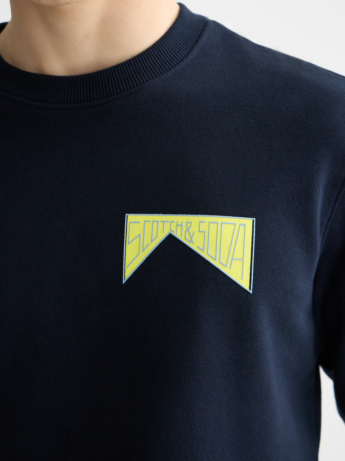 Artwork Sweatshirt - Image 10