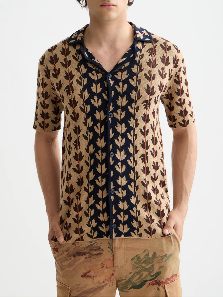 Knitted short sleeve shirt