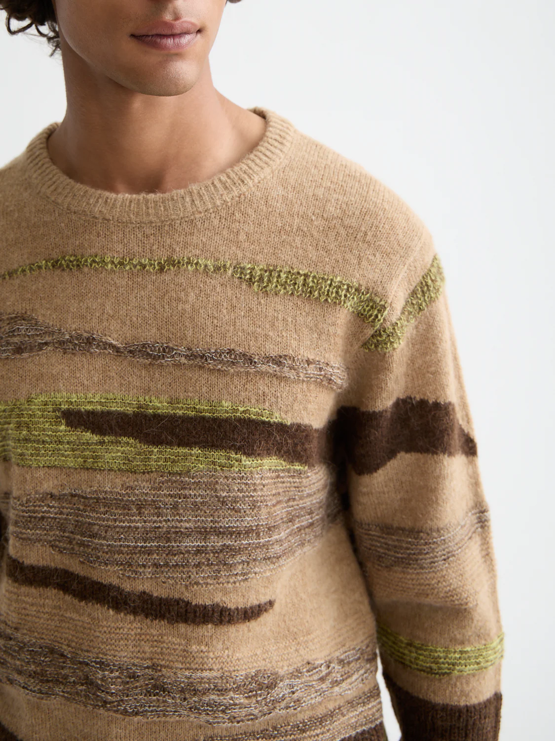 Fluffy alpaca wool blend crew neck - Image 10