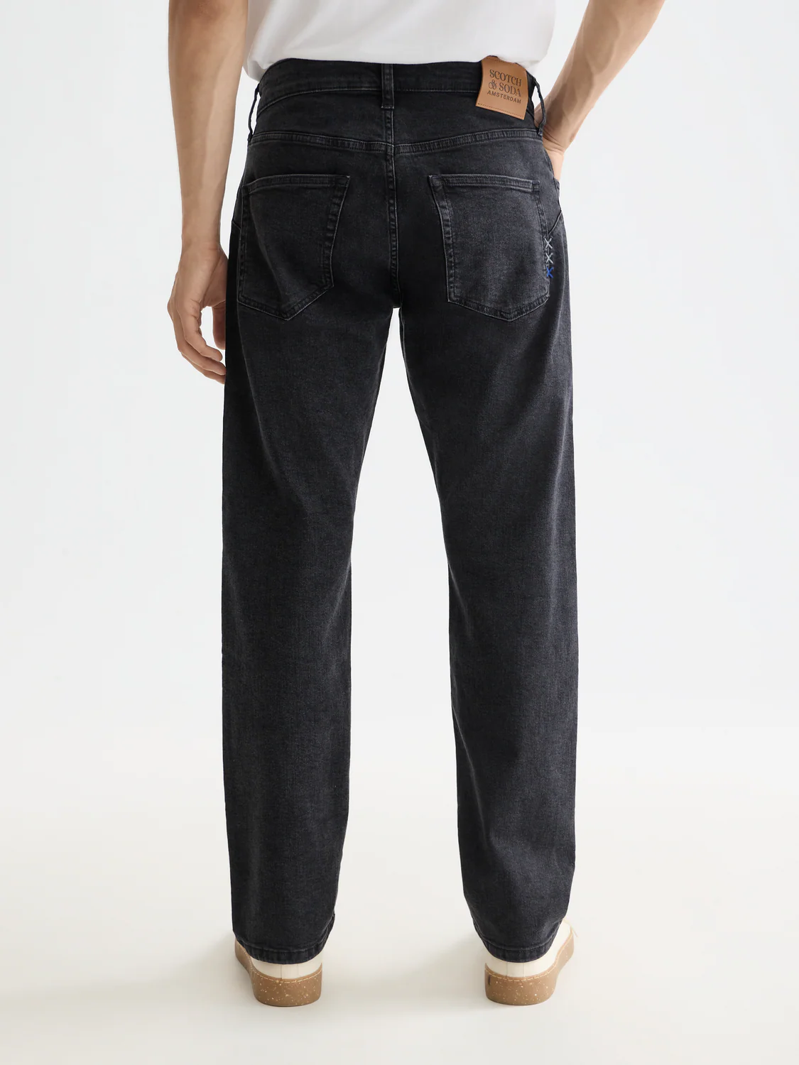 Essentials The Zee straight denim - Image 4