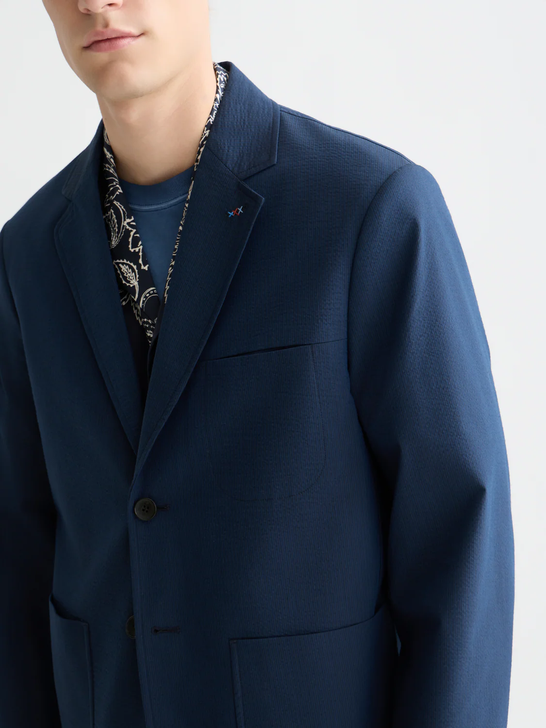 Unconstructed cotton-blend seersucker blazer - Image 3