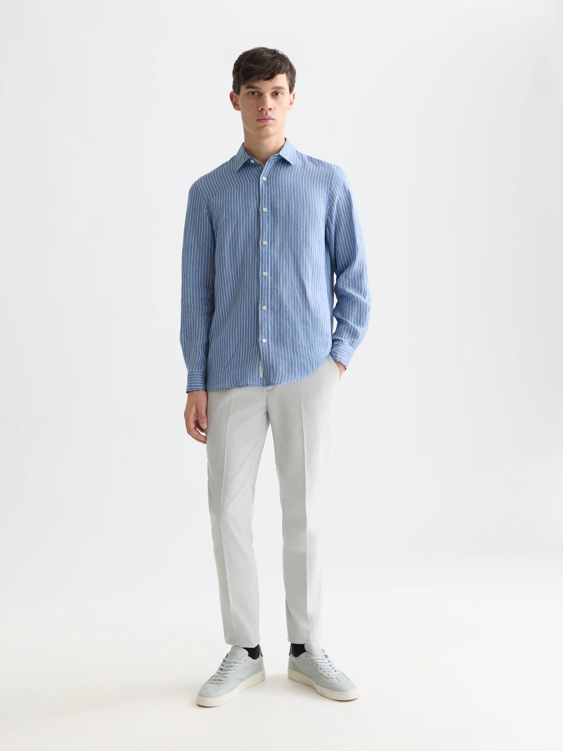 Mott structured weave tailored chino - Image 8