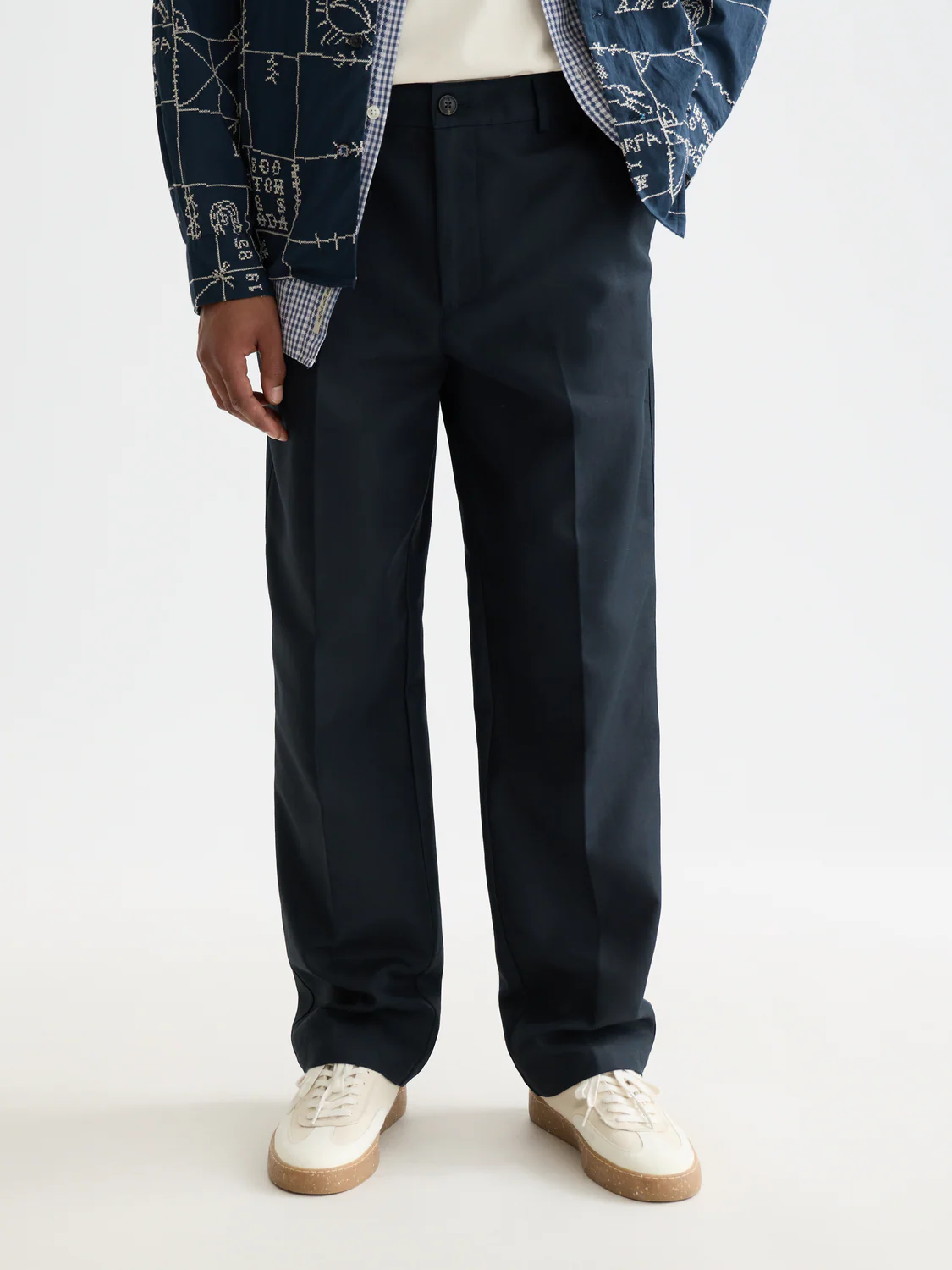 Otis cotton-twill relaxed straight chino - Image 9