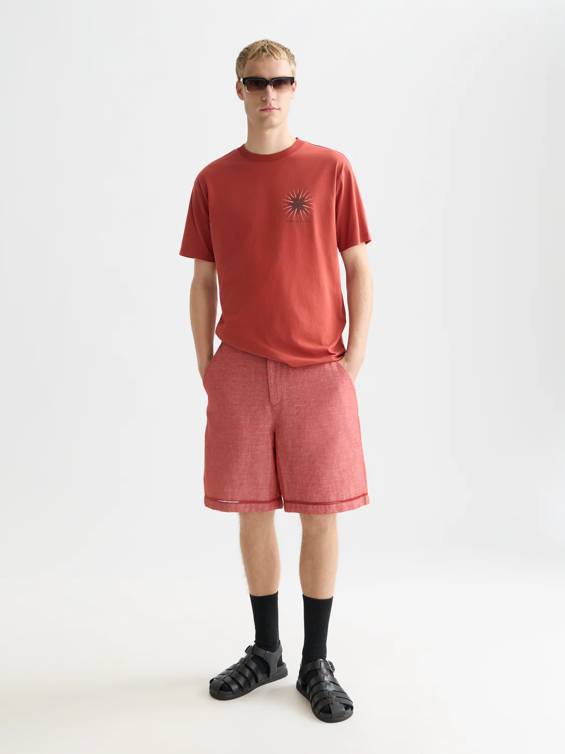 Embroidered linen-blend wide bermuda shorts