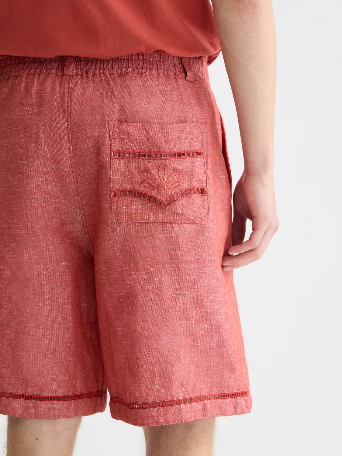 Embroidered linen-blend wide bermuda shorts - Image 3