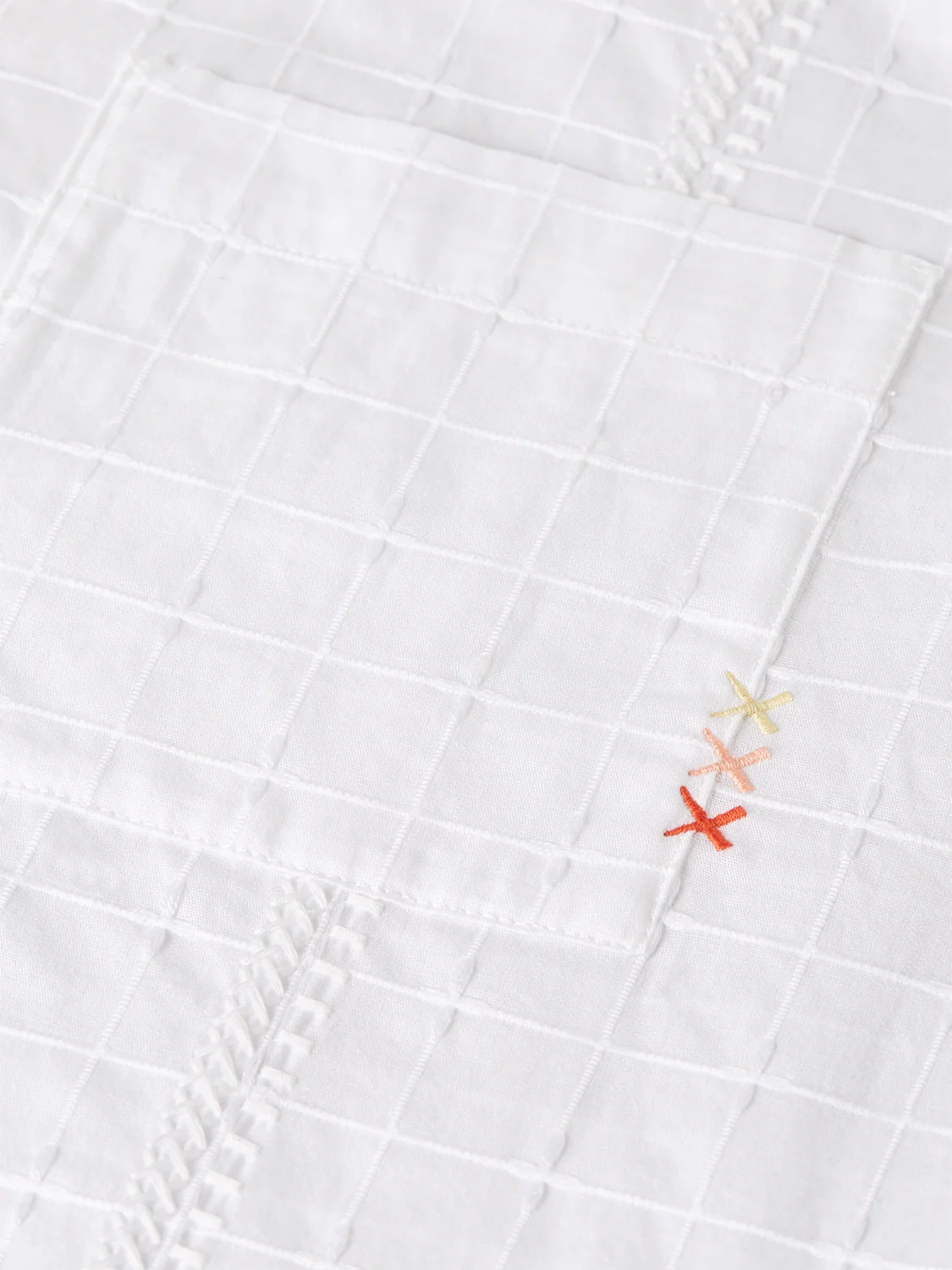 Embroidered structured relaxed short sleeve shirt - Image 14