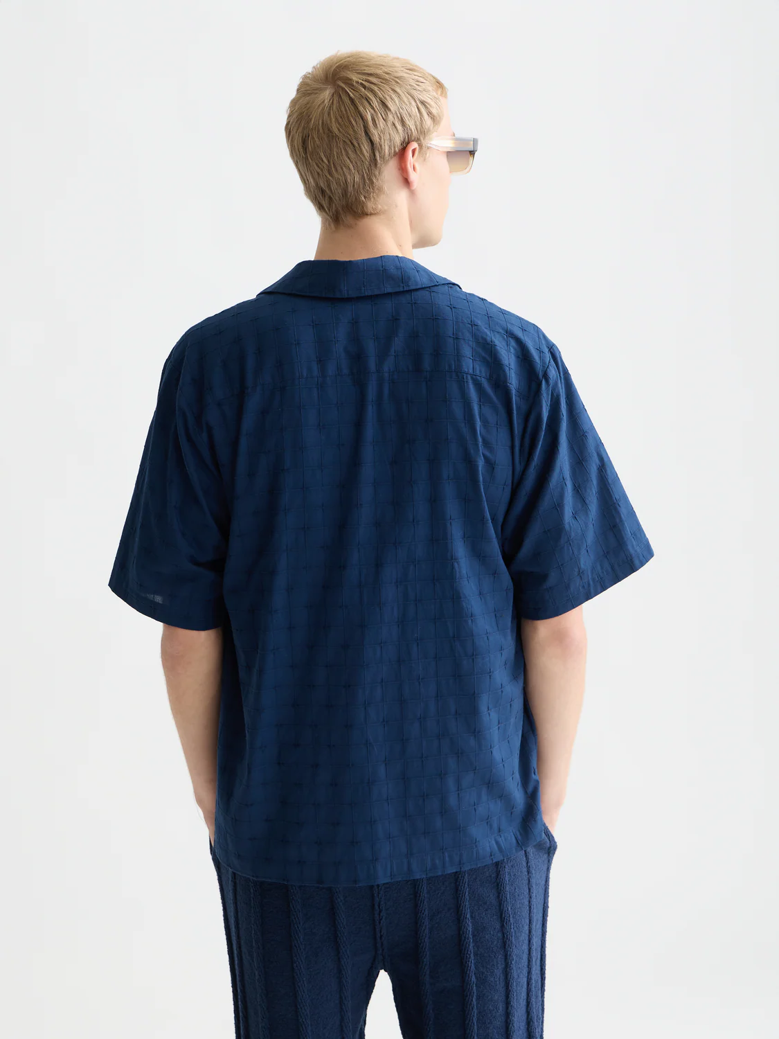 Embroidered structured relaxed short sleeve shirt - Image 6
