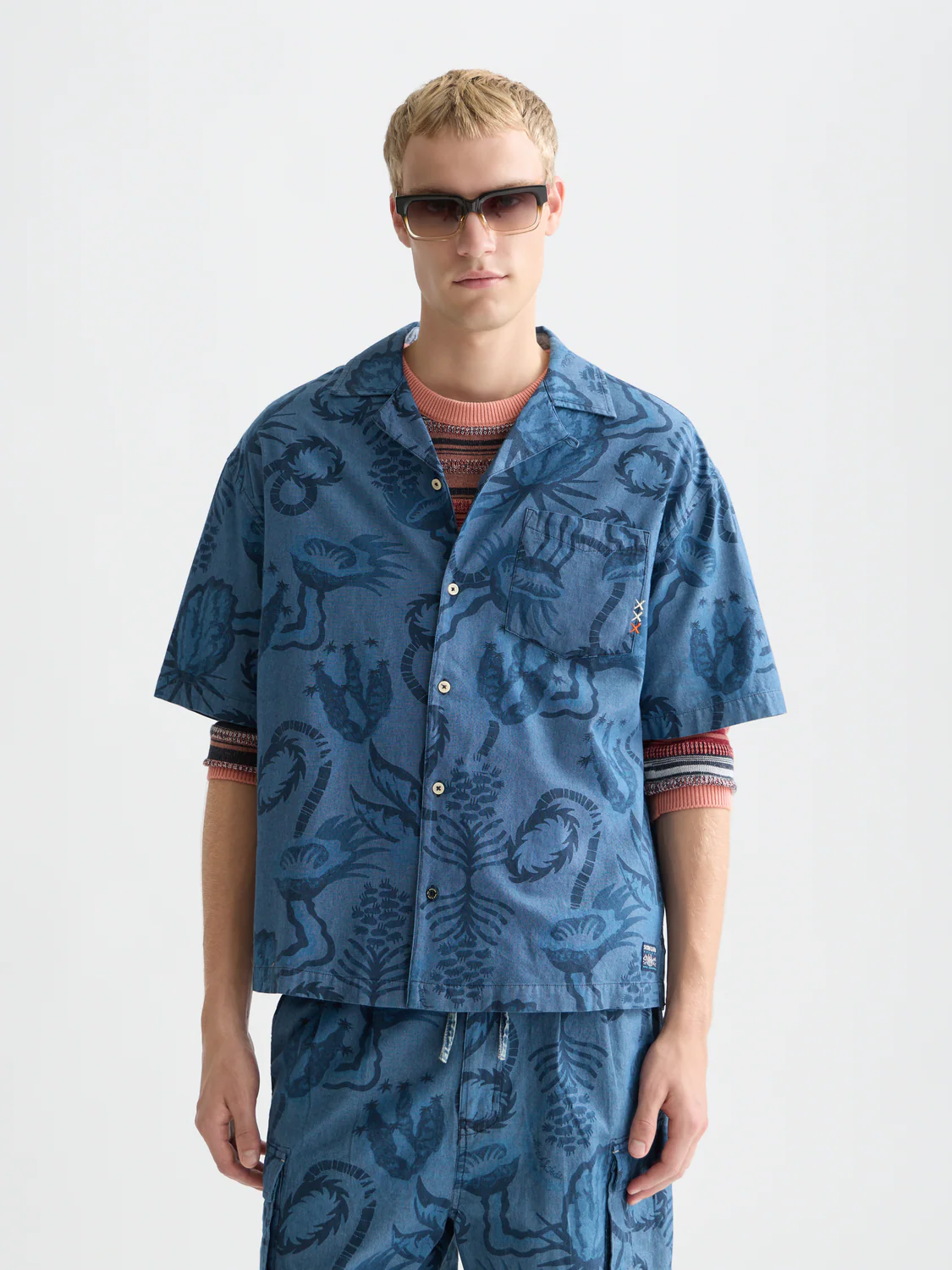 Printed chambray short sleeve shirt