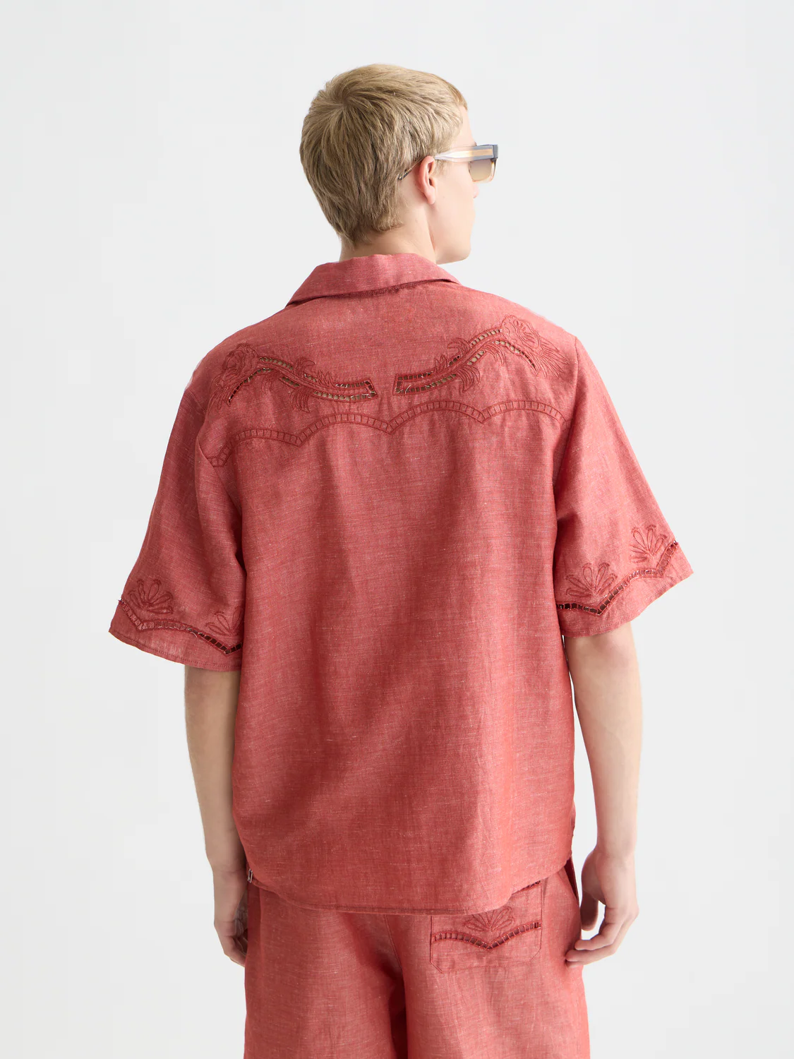 Embroidered short sleeve shirt - Image 4