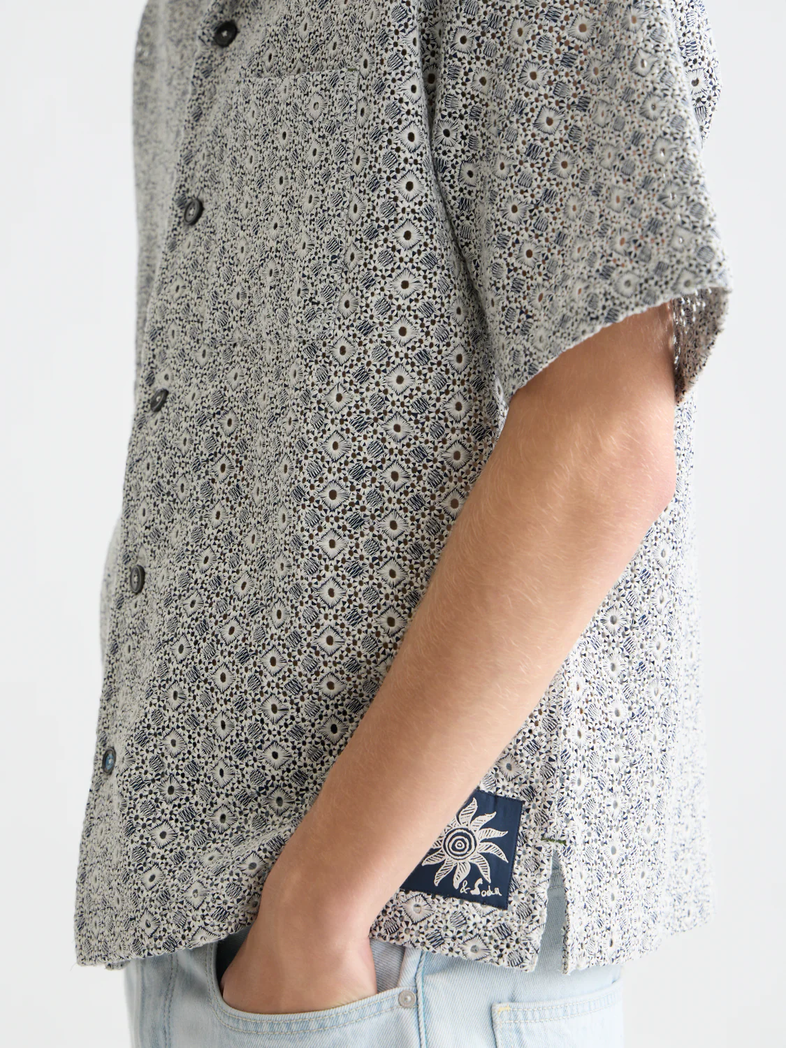 Embroidered relaxed short sleeve shirt - Image 3