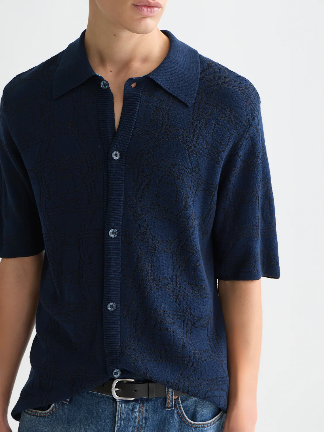Knitted short sleeve shirt - Image 3