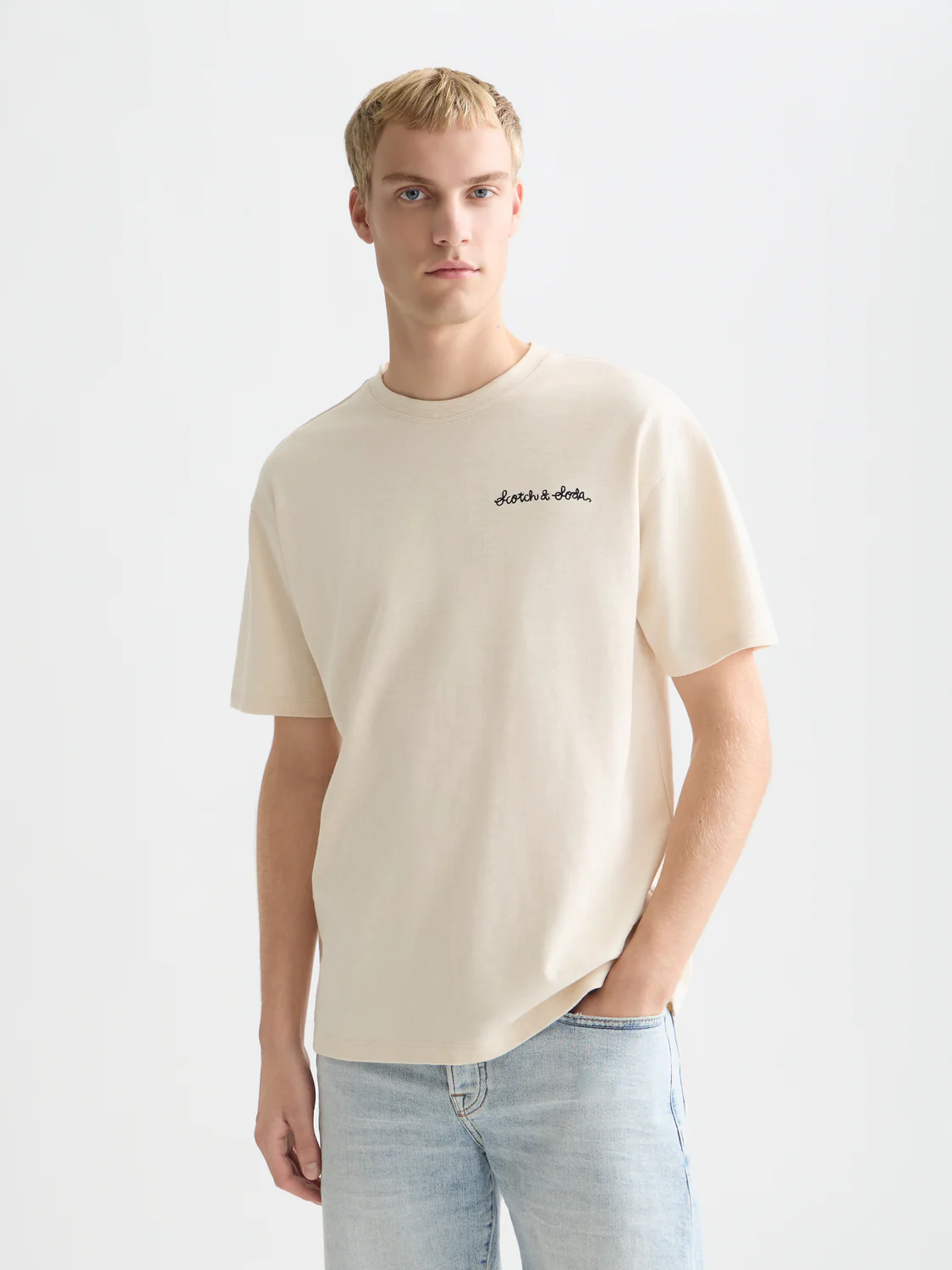 Pocket artwork relaxed T-shirt