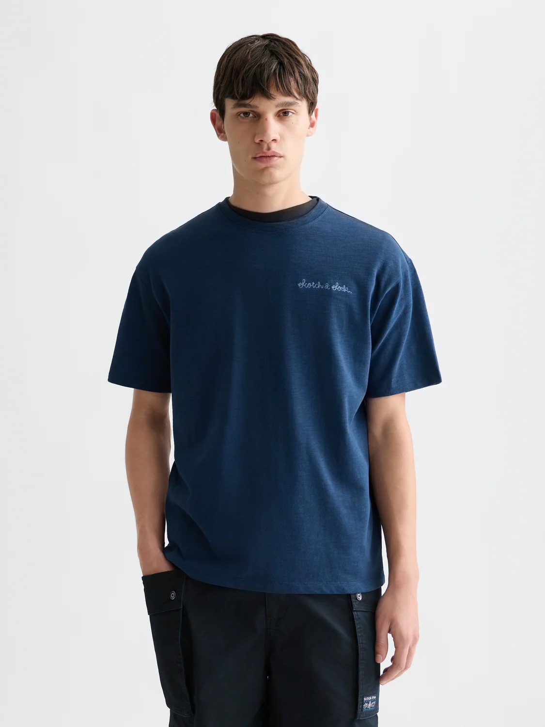 Pocket artwork relaxed T-shirt - Image 8
