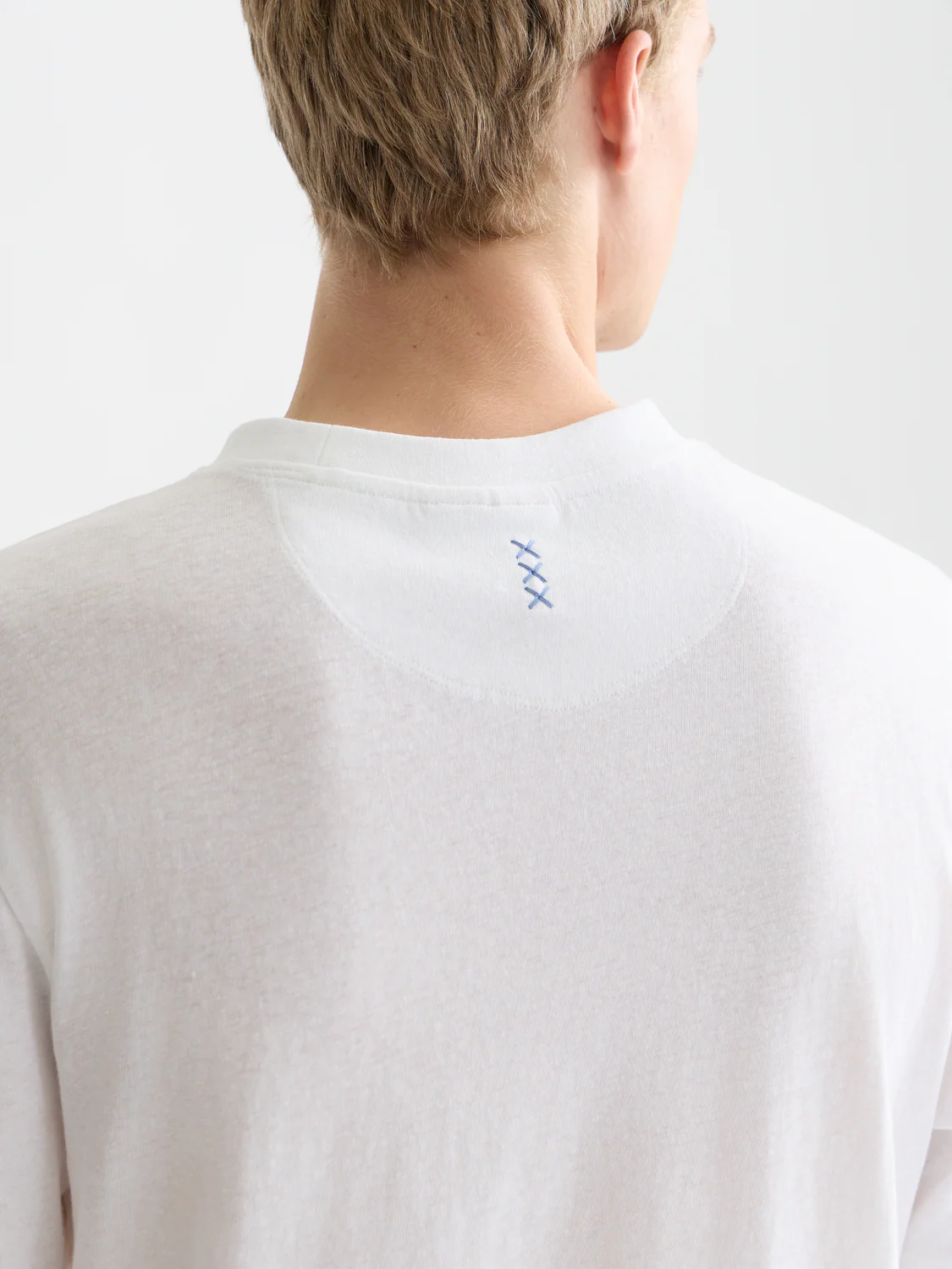 3 crosses cotton-linen T-shirt - Image 10