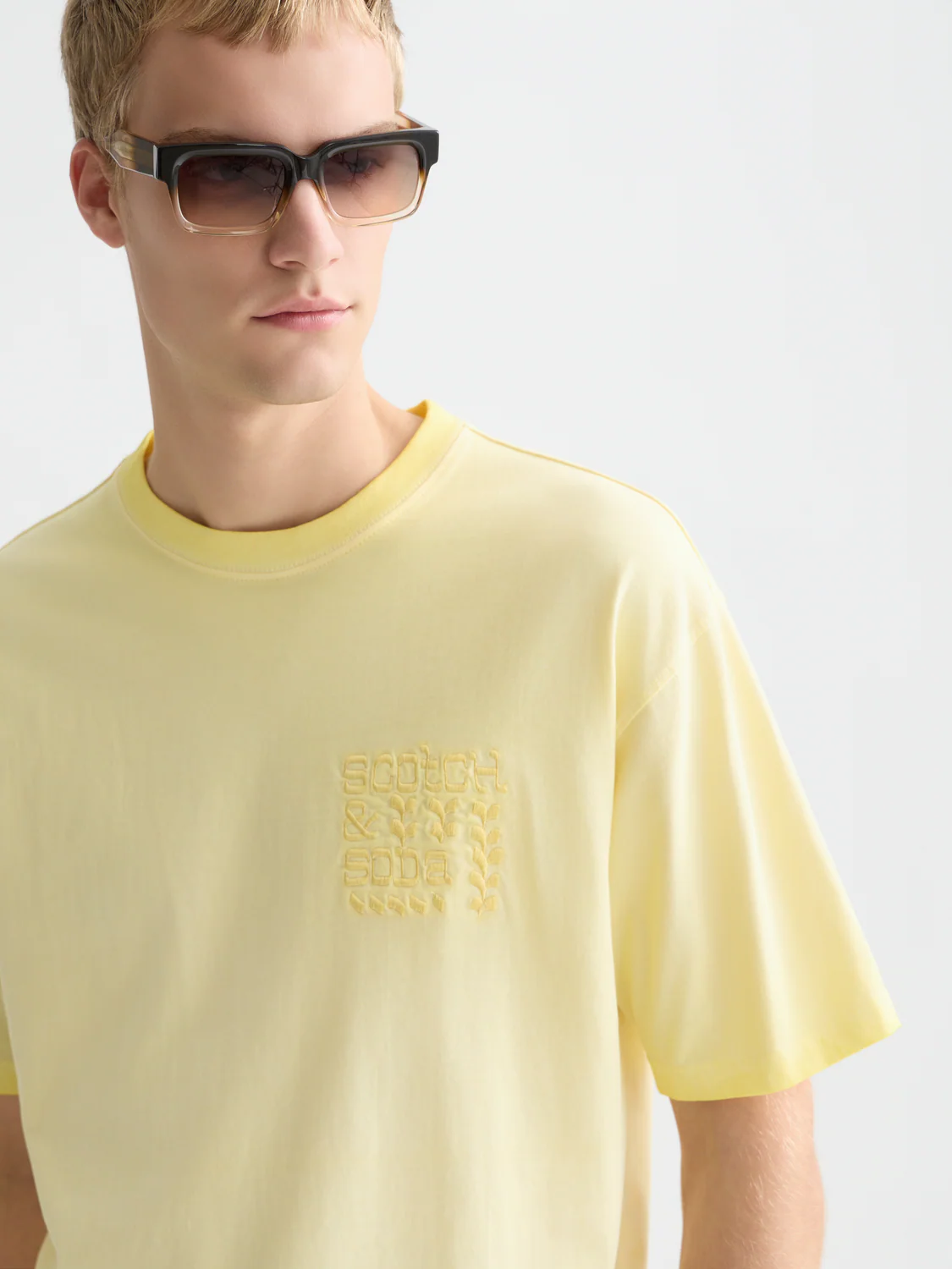 Embroidered artwork relaxed T-shirt - Image 10