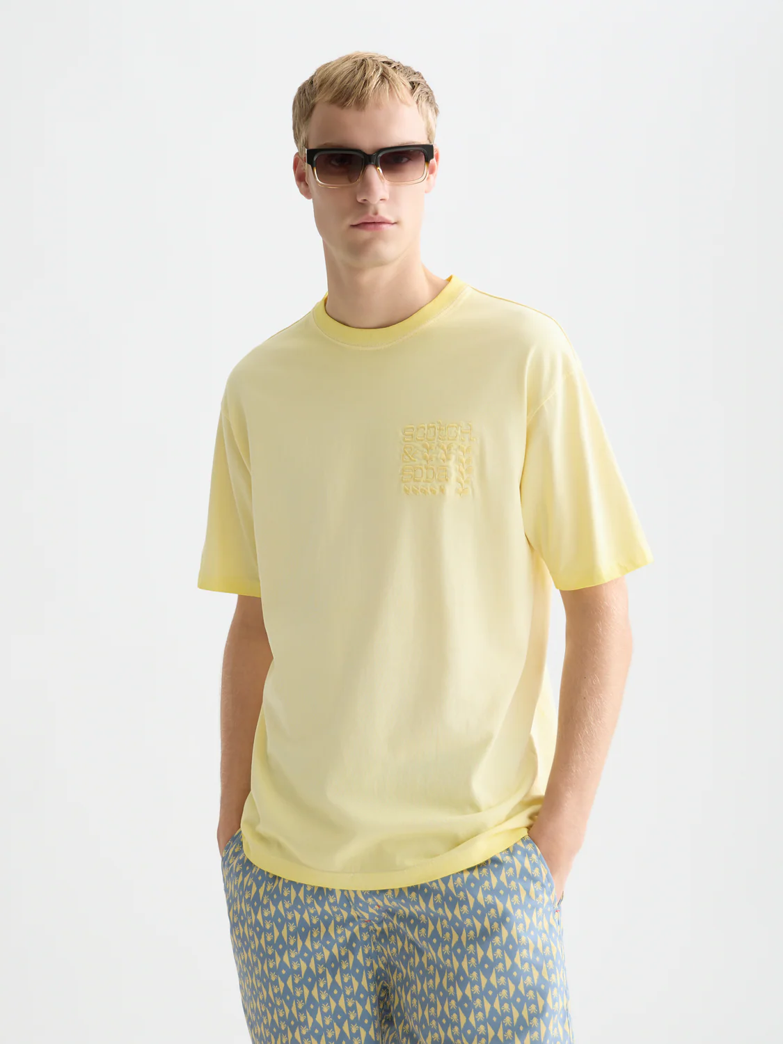 Embroidered artwork relaxed T-shirt - Image 8