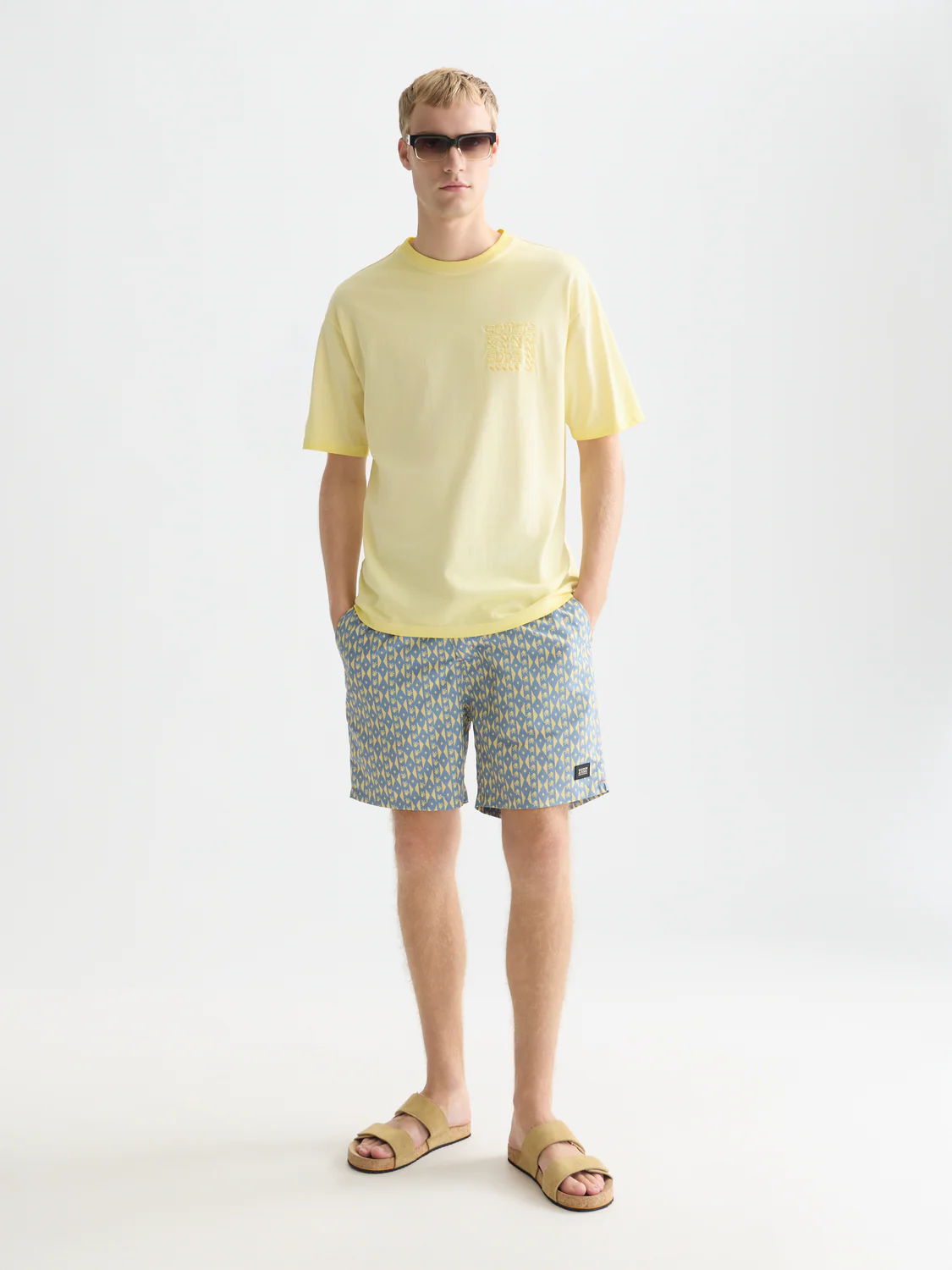 Embroidered artwork relaxed T-shirt - Image 9