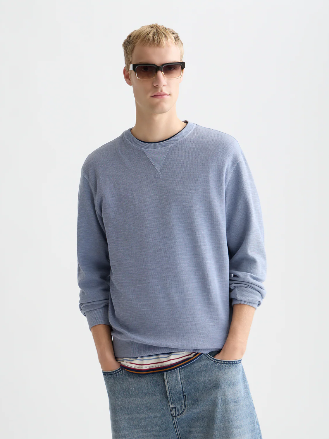 Garment-dyed sweatshirt - Image 15