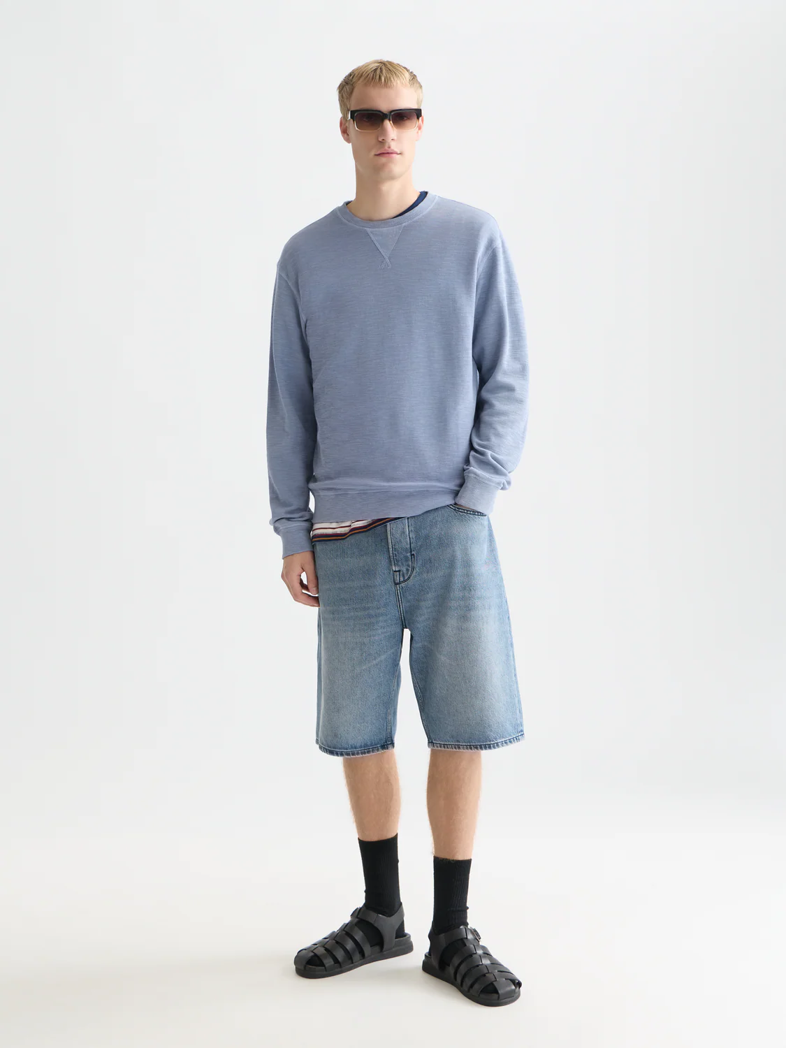 Garment-dyed sweatshirt - Image 16