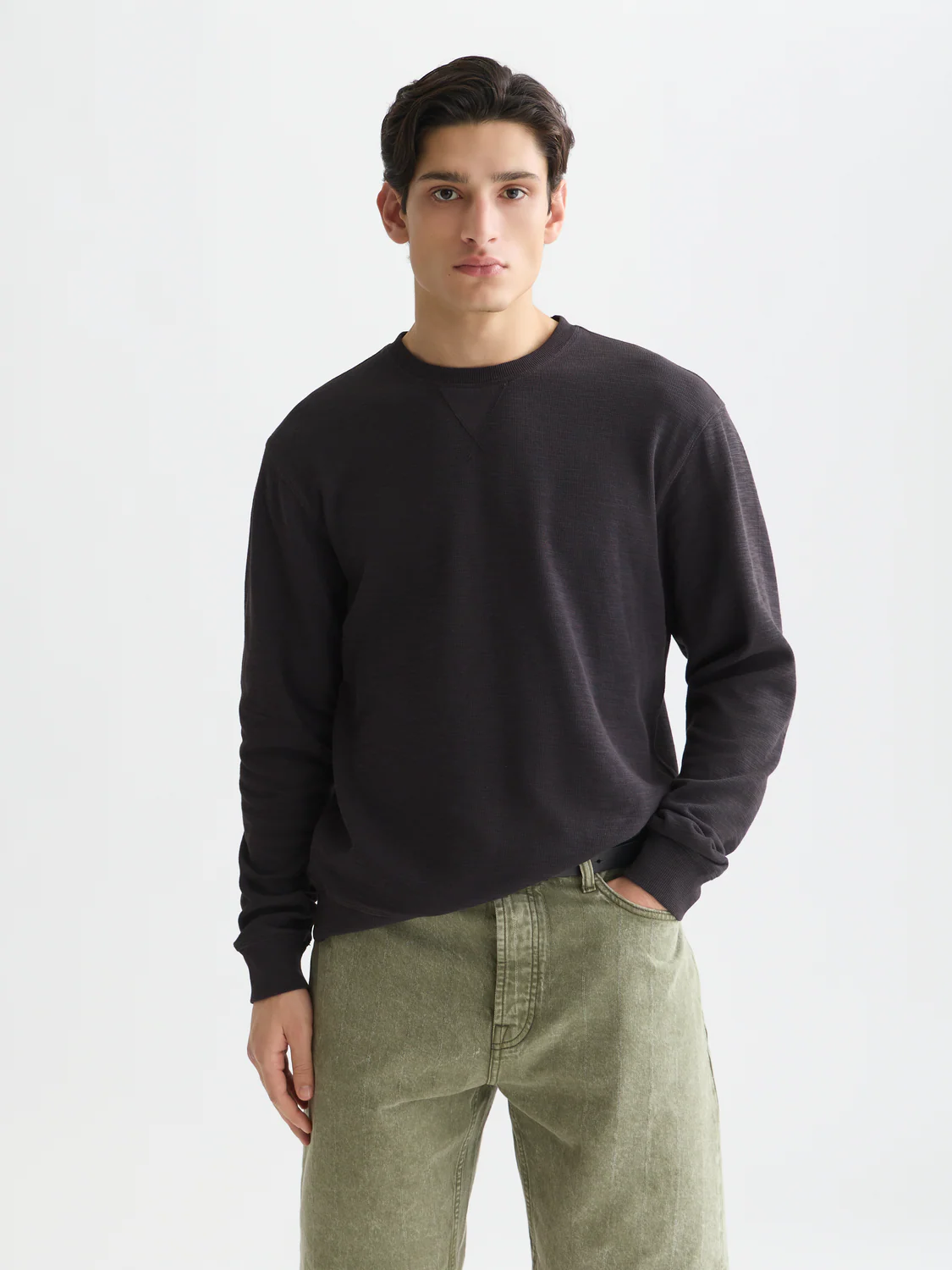 Garment-dyed sweatshirt - Image 8